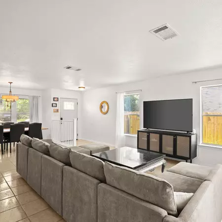 Coliving in Southeast Austin - South Austin, Austin