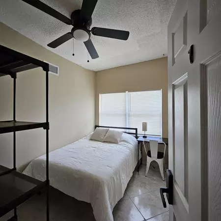 Coliving in Holden Heights - Central Orlando, Orlando