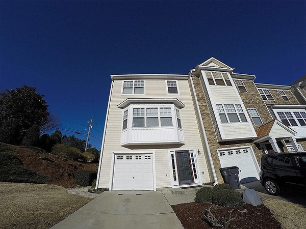 Coliving in Apex - Outer Triangle, Raleigh