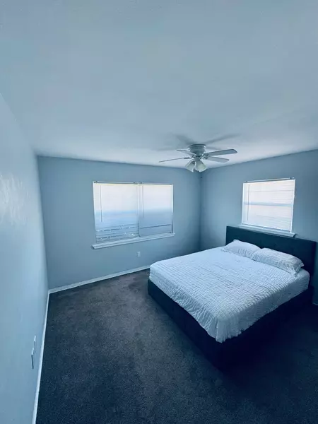 Coliving in Shore Acres - Clearwater-St. Petersburg, Tampa