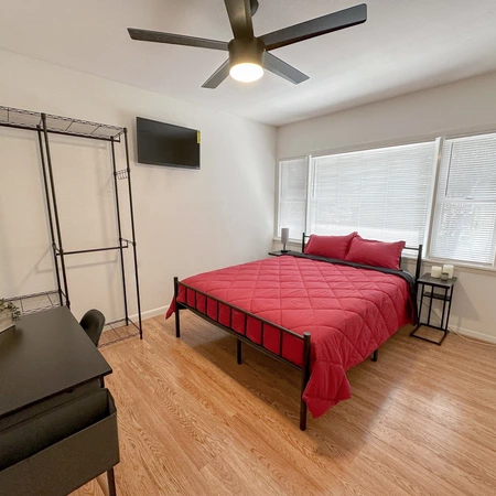 Coliving in Lealman - Clearwater-St. Petersburg, Tampa