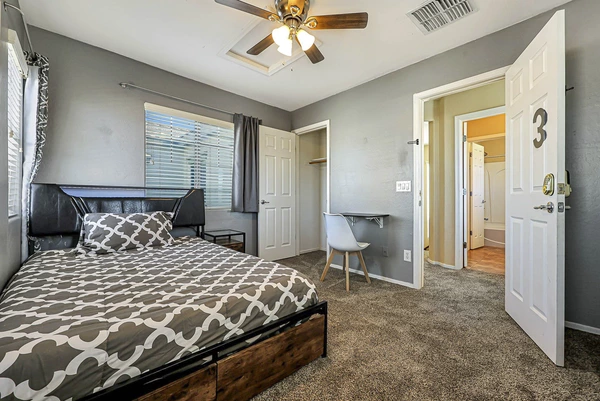 Coliving in Gilbert - SE Valley, Phoenix