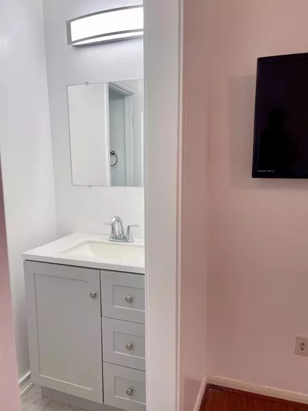 Coliving in Spring - Ne Houston, Houston