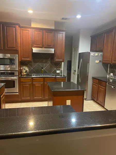 Coliving in Spring - Ne Houston, Houston