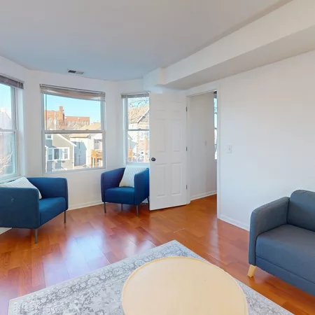 Coliving in Logan Square - North Side, Chicago