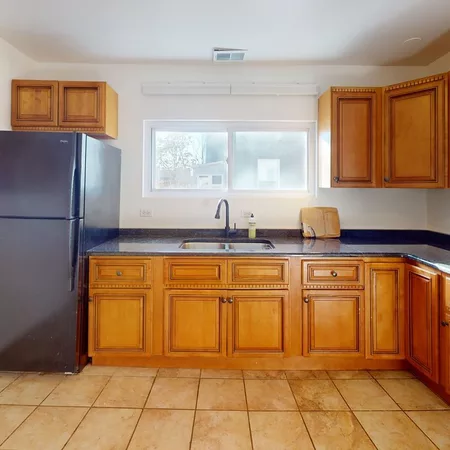 Coliving in Logan Square - North Side, Chicago