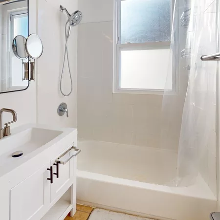 Coliving in Logan Square - North Side, Chicago