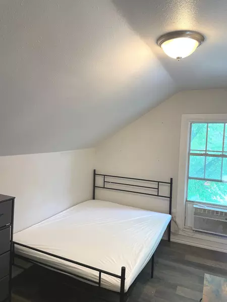 Coliving in West Dallas - Sw Dallas, Dallas