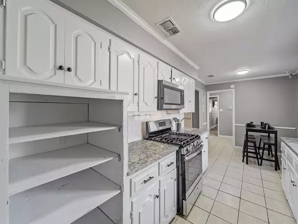 Coliving in Wolf Creek - Sw Dallas, Dallas