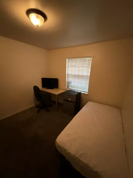 Coliving in Hutchins - Se Dallas, Dallas