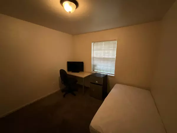 Coliving in Hutchins - Se Dallas, Dallas