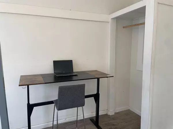 Coliving in Ybor City - Central Tampa, Tampa