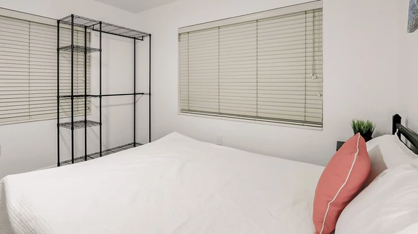 Coliving in University Square - North Tampa, Tampa