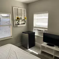 Coliving in Ybor City - Central Tampa, Tampa