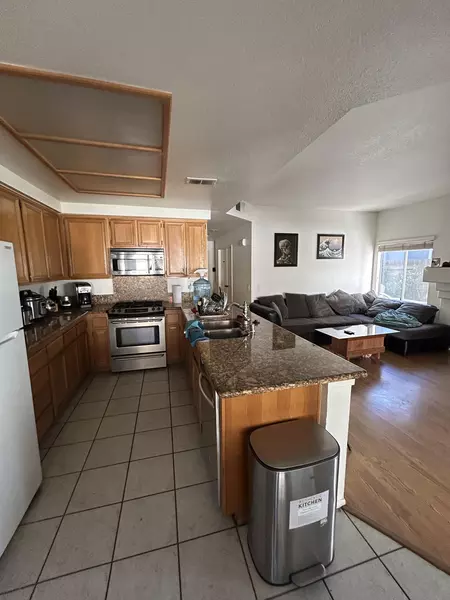 Coliving in Moreno Valley - Inland Empire, Los Angeles