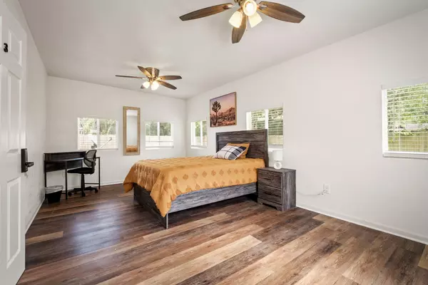 Coliving in Baymeadows - Southside, Jacksonville