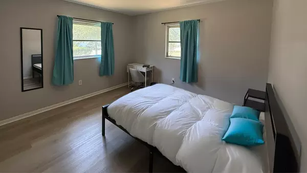Coliving in Ybor City - Central Tampa, Tampa