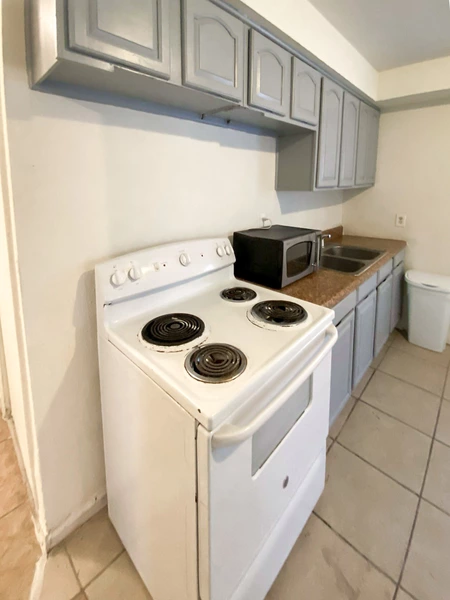 Coliving in Holden Heights - Central Orlando, Orlando