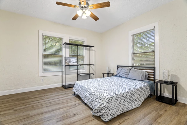 Coliving in Live Oaks Square - East Tampa, Tampa