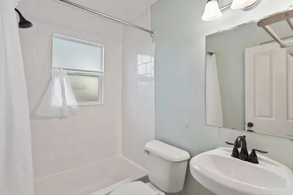 4 bedrooms apartment for rent in Clayton - North Denver, Denver