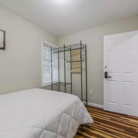 Coliving in Independence - Outer KCMO, Kansas City
