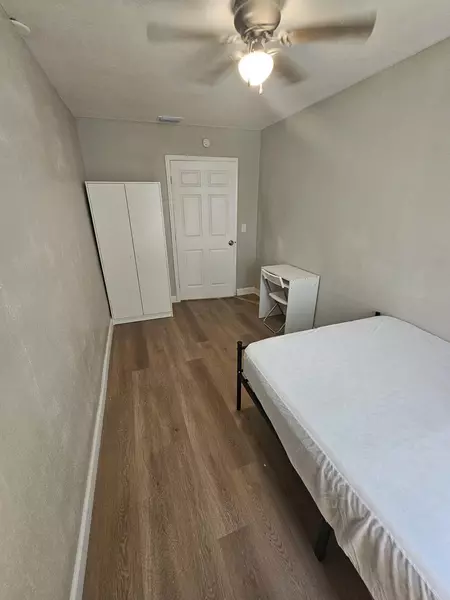 Coliving in Kenwood - Clearwater-St. Petersburg, Tampa