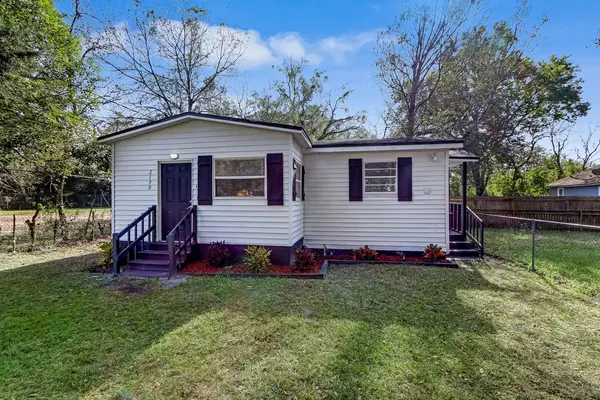 Coliving in Lake Forest - Northside, Jacksonville