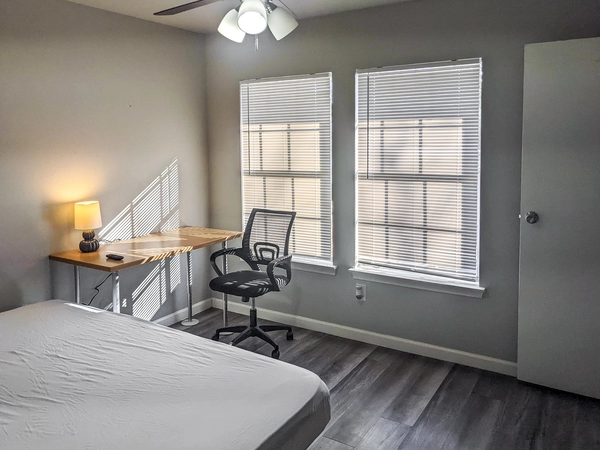 Coliving in Greater Greenspoint - Ne Houston, Houston