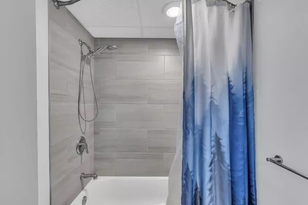 Coliving in South Plaza - KCMO, Kansas City
