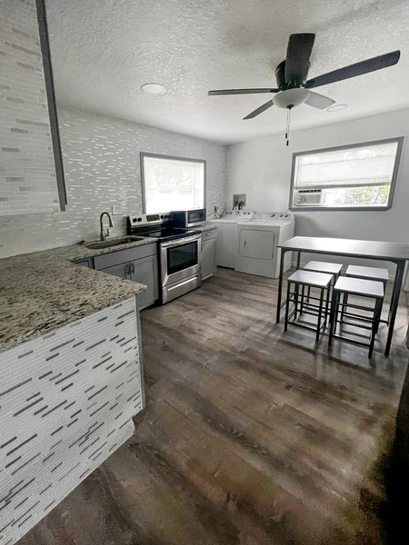Coliving in Engelwood Park - East Orlando, Orlando