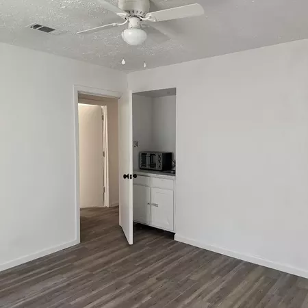 Coliving in Spring - Ne Houston, Houston