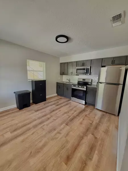 Coliving in Kenwood - Clearwater-St. Petersburg, Tampa