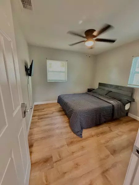 Coliving in Kenwood - Clearwater-St. Petersburg, Tampa
