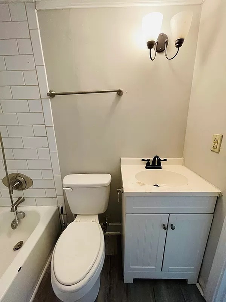 Coliving in Wesley Heights - Central Charlotte, Charlotte