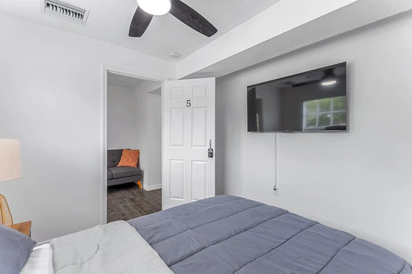 Coliving in Hyde Park Tampa - Central Tampa, Tampa