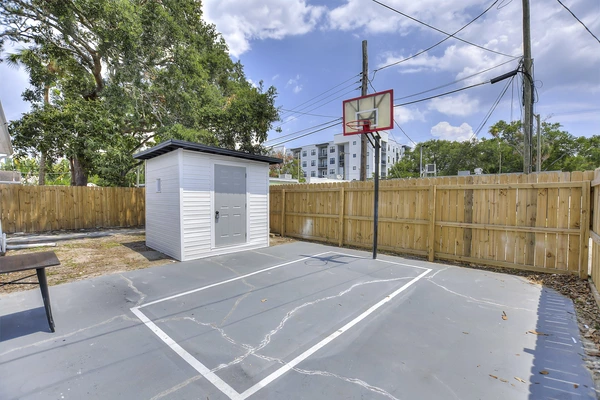 Coliving in Hyde Park Tampa - Central Tampa, Tampa
