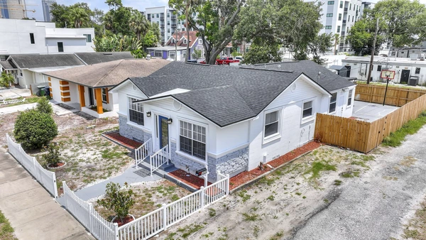 Coliving in Hyde Park Tampa - Central Tampa, Tampa