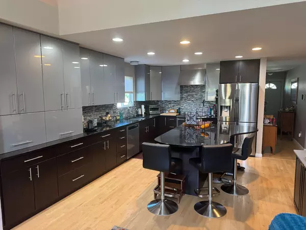 Coliving in Broomfield - Outer Denver, Denver