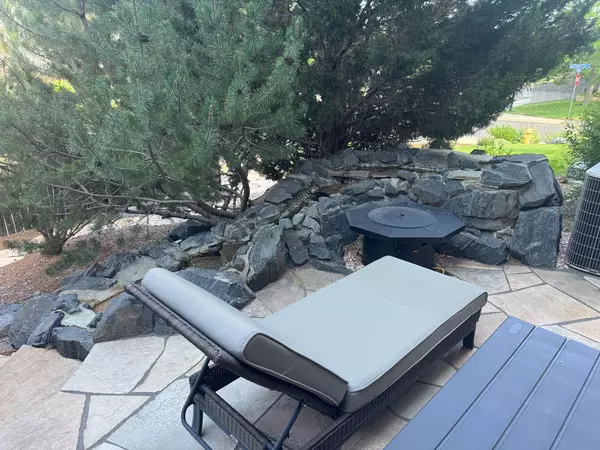 Coliving in Broomfield - Outer Denver, Denver