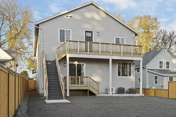 Coliving in Hillsboro - Outer Portland, Portland