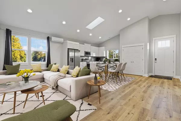 Coliving in Hillsboro - Outer Portland, Portland