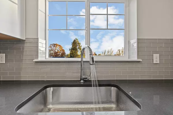 Coliving in Hillsboro - Outer Portland, Portland