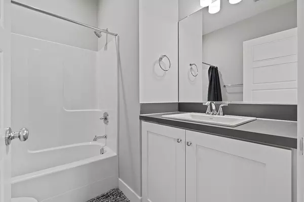 Coliving in Hillsboro - Outer Portland, Portland