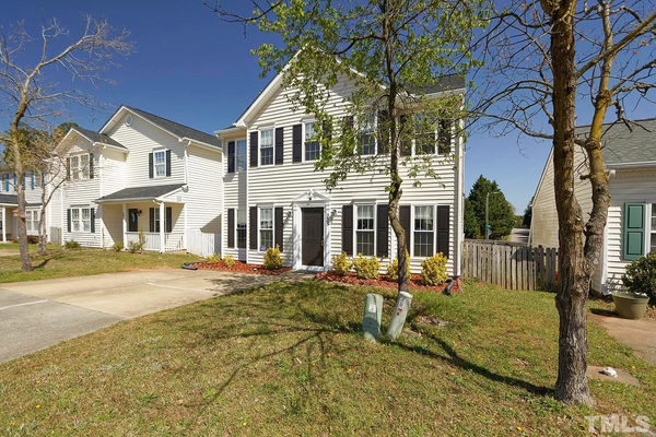 Coliving in Woodcroft - Durham, Raleigh