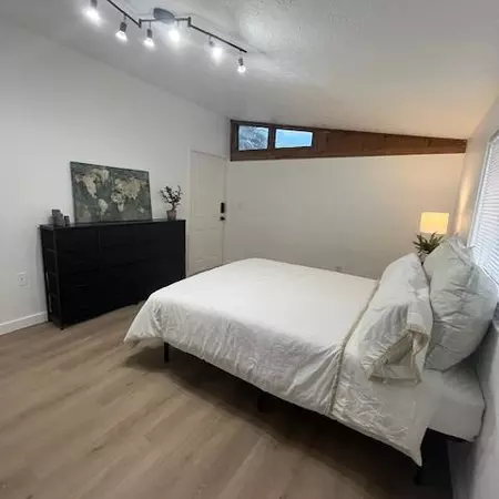 Coliving in University - North Tampa, Tampa
