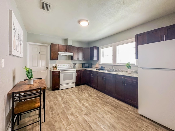 Coliving in Macfarlane Park - West Tampa, Tampa