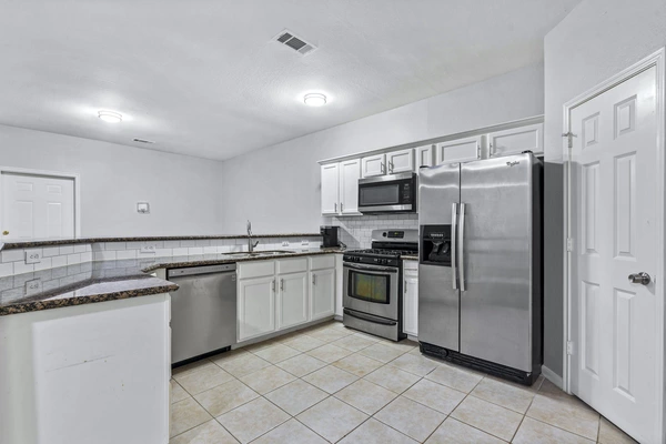 Coliving in Central Southwest - Sw Houston, Houston