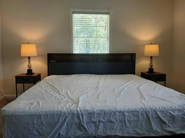 Coliving in Zephyrhills - North Tampa, Tampa
