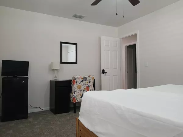 Coliving in Zephyrhills - North Tampa, Tampa