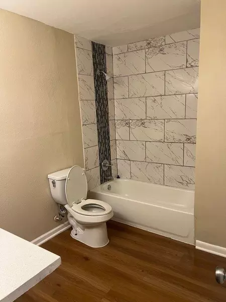 Coliving in Edgebrook - Se Houston, Houston